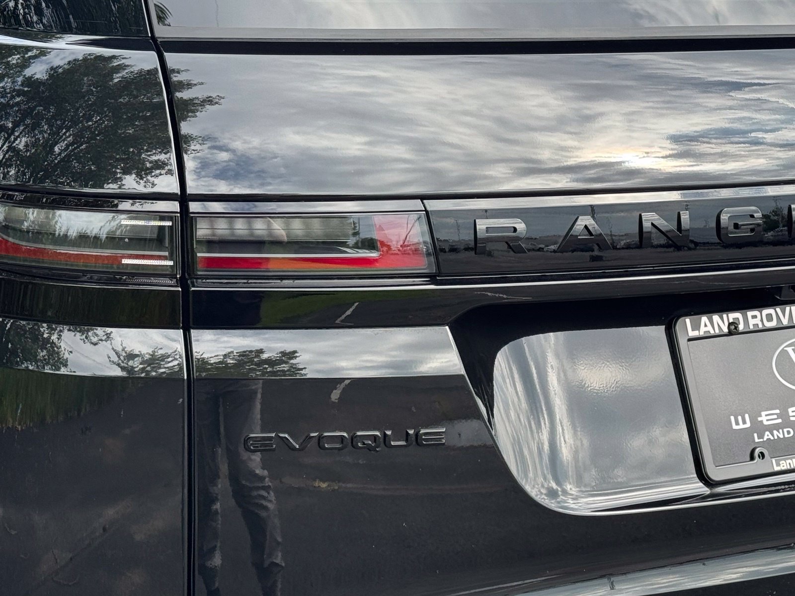 New 2026 Land Rover Range Rover Evoque S AWD/4WD image 56