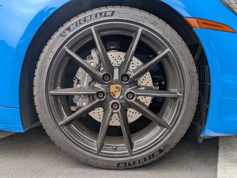 Certified 2022 Porsche 911 Carrera image 12