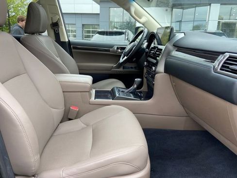 Certified 2023 Lexus GX 460 Premium w/ Premium Package AWD/4WD image 26