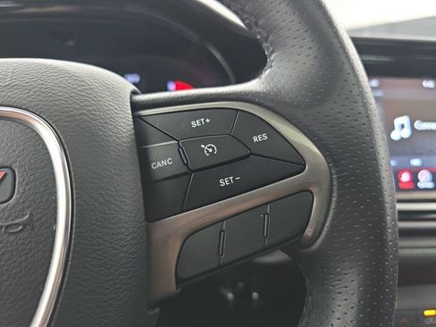 Used 2022 Dodge Durango SXT w/ Blacktop Package AWD/4WD image 37