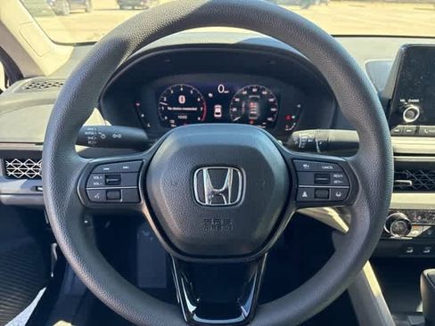 Used 2025 Honda Accord LX image 14