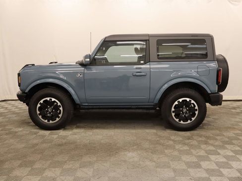 Used 2022 Ford Bronco Outer Banks AWD/4WD image 2