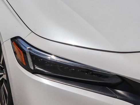 Used 2024 Honda Civic EX-L image 7
