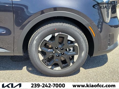 New 2026 Kia Sorento S w/ S Panoramic Sunroof Package FWD image 7
