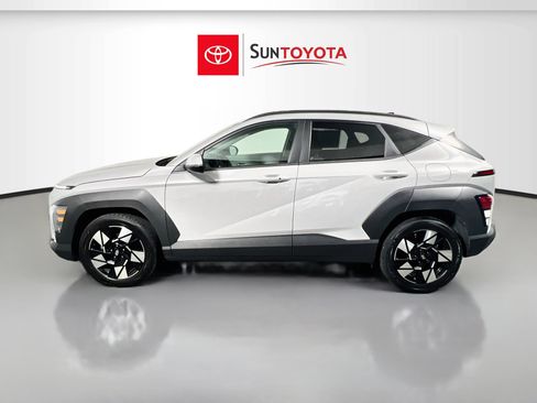 Used 2025 Hyundai Kona SEL FWD image 7