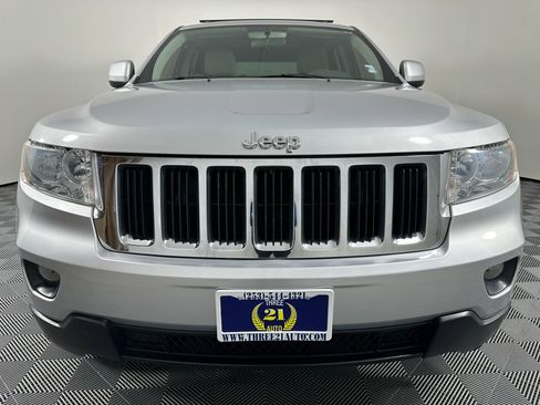 Used 2011 Jeep Grand Cherokee Laredo AWD/4WD image 3