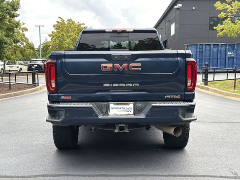 Used 2022 GMC Sierra 2500 AT4 w/ AT4 Premium Plus Package AWD/4WD image 16