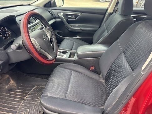 Used 2017 Nissan Altima 2.5 SV image 9
