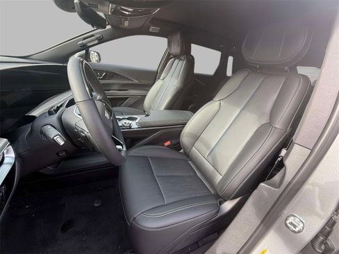 New 2026 Cadillac Lyriq Premium Luxury image 2