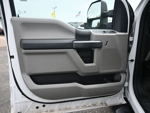 Used 2020 Ford F350 XL w/ Power Equipment Group AWD/4WD image 18