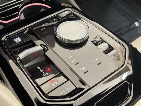 New 2026 BMW 530i w/ Premium Package image 17