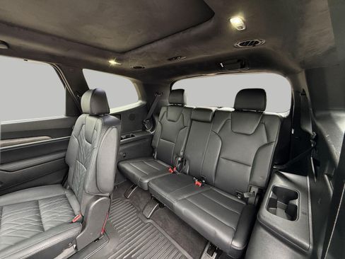 Used 2023 Kia Telluride SX Prestige X-Line AWD/4WD image 29