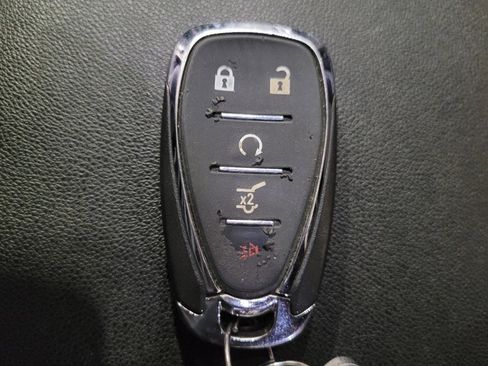 Used 2021 Chevrolet Equinox LT w/ Driver Convenience Package FWD image 32