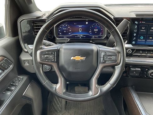 Used 2024 Chevrolet Silverado 2500 High Country w/ Technology Package image 10