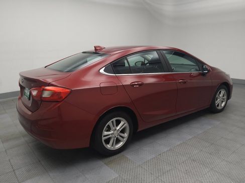 Used 2018 Chevrolet Cruze LT w/ Convenience Package FWD image 10