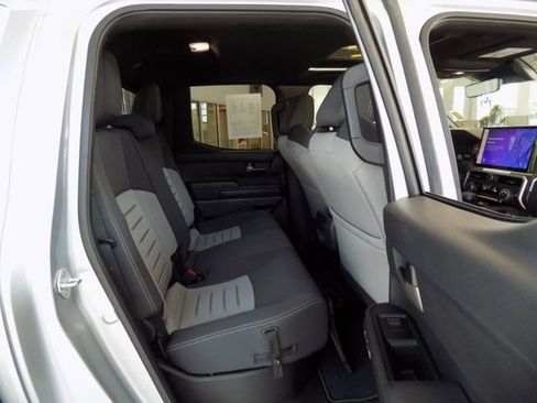 Used 2024 Toyota Tacoma TRD Sport w/ TRD Sport Upgrade Package RWD image 22