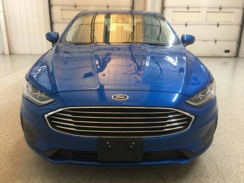 Used 2019 Ford Fusion SE FWD image 7