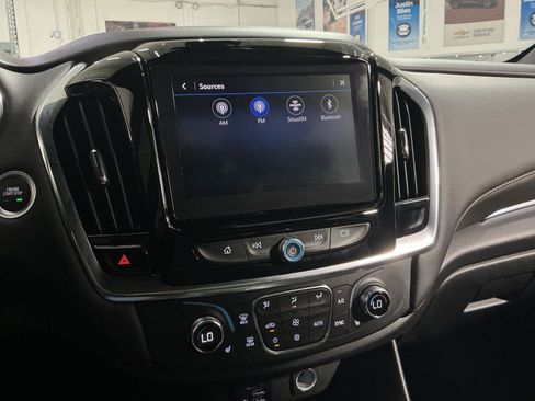 Used 2023 Chevrolet Traverse RS w/ LPO, Floor Liner Package AWD/4WD image 19