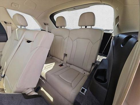 Used 2018 Audi Q7 3.0T Prestige w/ Prestige Package image 18