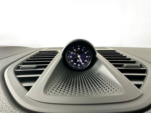 Certified 2026 Porsche Panamera image 24