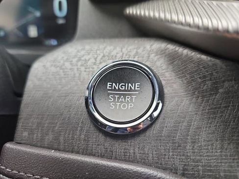 Used 2025 Ford Explorer Platinum w/ LUX Leather Package image 30