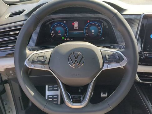 New 2026 Volkswagen Atlas Cross Sport SEL Premium R-Line AWD/4WD image 32