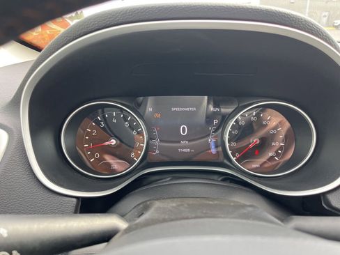 Used 2018 Jeep Compass Latitude w/ Popular Equipment Group AWD/4WD image 16