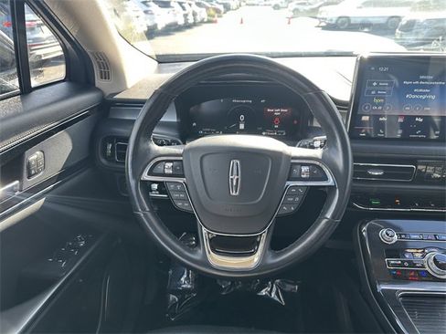 Certified 2022 Lincoln Nautilus Reserve image 14