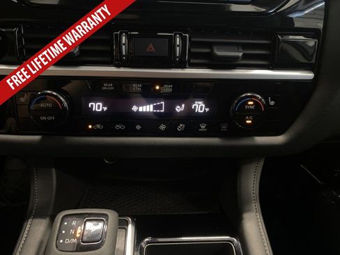 Used 2025 Nissan Pathfinder SV FWD image 35