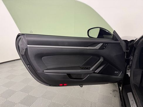 Certified 2025 Porsche 911 Carrera RWD image 15