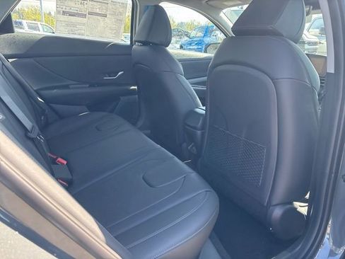 New 2026 Hyundai Elantra Limited FWD image 12