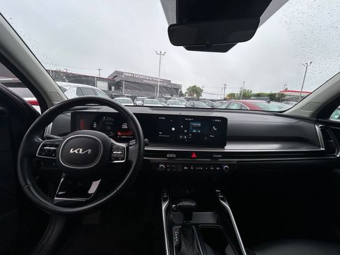 Used 2024 Kia Sorento S AWD/4WD image 29