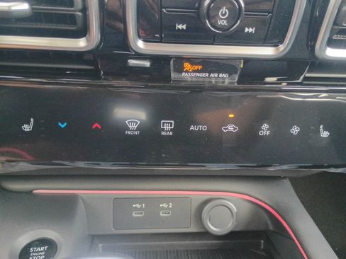 New 2026 Nissan Sentra SV w/ SV Convenience Package FWD image 16