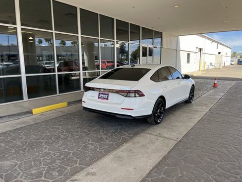 Used 2025 Honda Accord SE image 6