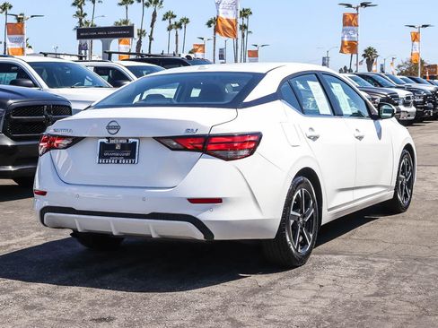 Used 2024 Nissan Sentra SV FWD image 4