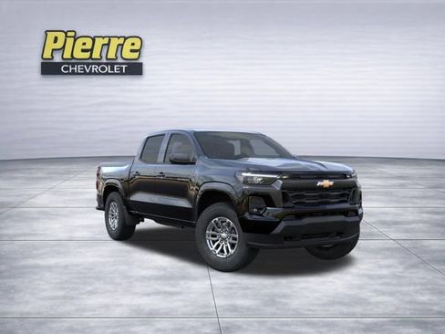 New 2026 Chevrolet Colorado LT w/ LT Convenience Package AWD/4WD image 1