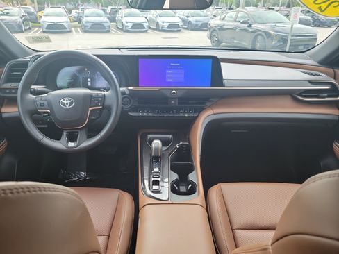 Certified 2025 Toyota Crown Signia AWD/4WD image 17