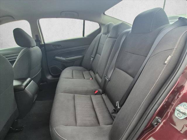 Used 2025 Nissan Altima 2.5 SV FWD image 18