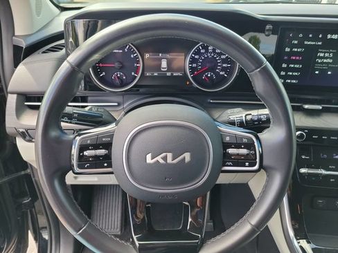 Certified 2024 Kia Carnival EX FWD image 16