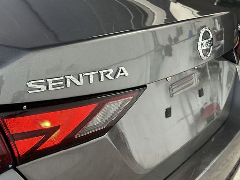 Used 2022 Nissan Sentra SV FWD image 10