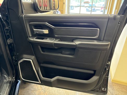 Used 2020 RAM 2500 Laramie AWD/4WD image 40