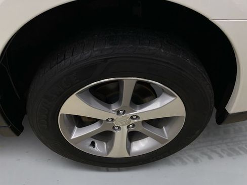 Used 2013 Subaru Outback 2.5i Limited AWD/4WD image 17