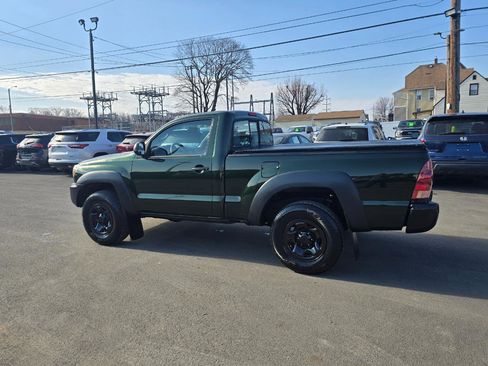 Used 2012 Toyota Tacoma 4x4 Regular Cab image 4