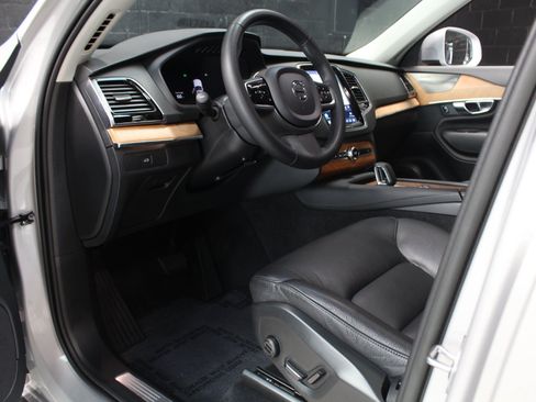 Used 2023 Volvo XC90 B6 Plus w/ Protection Package Premier AWD/4WD image 32
