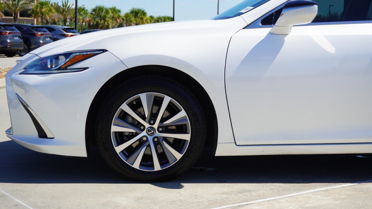 Used 2019 Lexus ES 350 w/ Premium Package FWD image 10