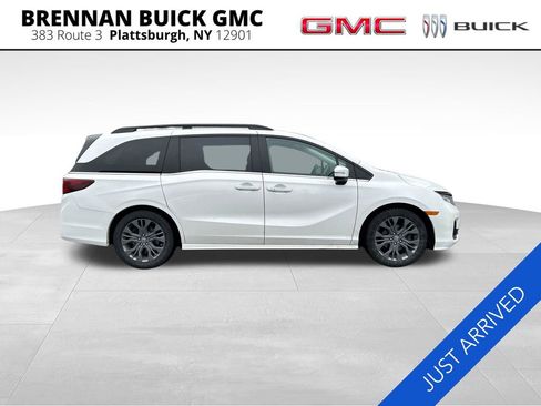 Used 2025 Honda Odyssey Touring image 5