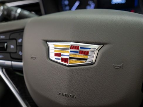 Used 2021 Cadillac XT6 Premium Luxury image 27