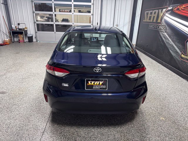 Used 2023 Toyota Corolla LE FWD image 17