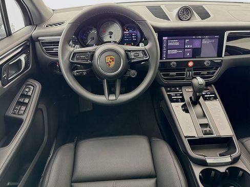 New 2026 Porsche Macan S image 25