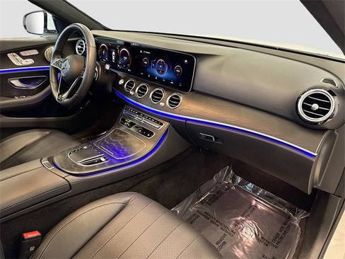 Certified 2023 Mercedes-Benz E 350 4MATIC Sedan w/ Premium Package image 31